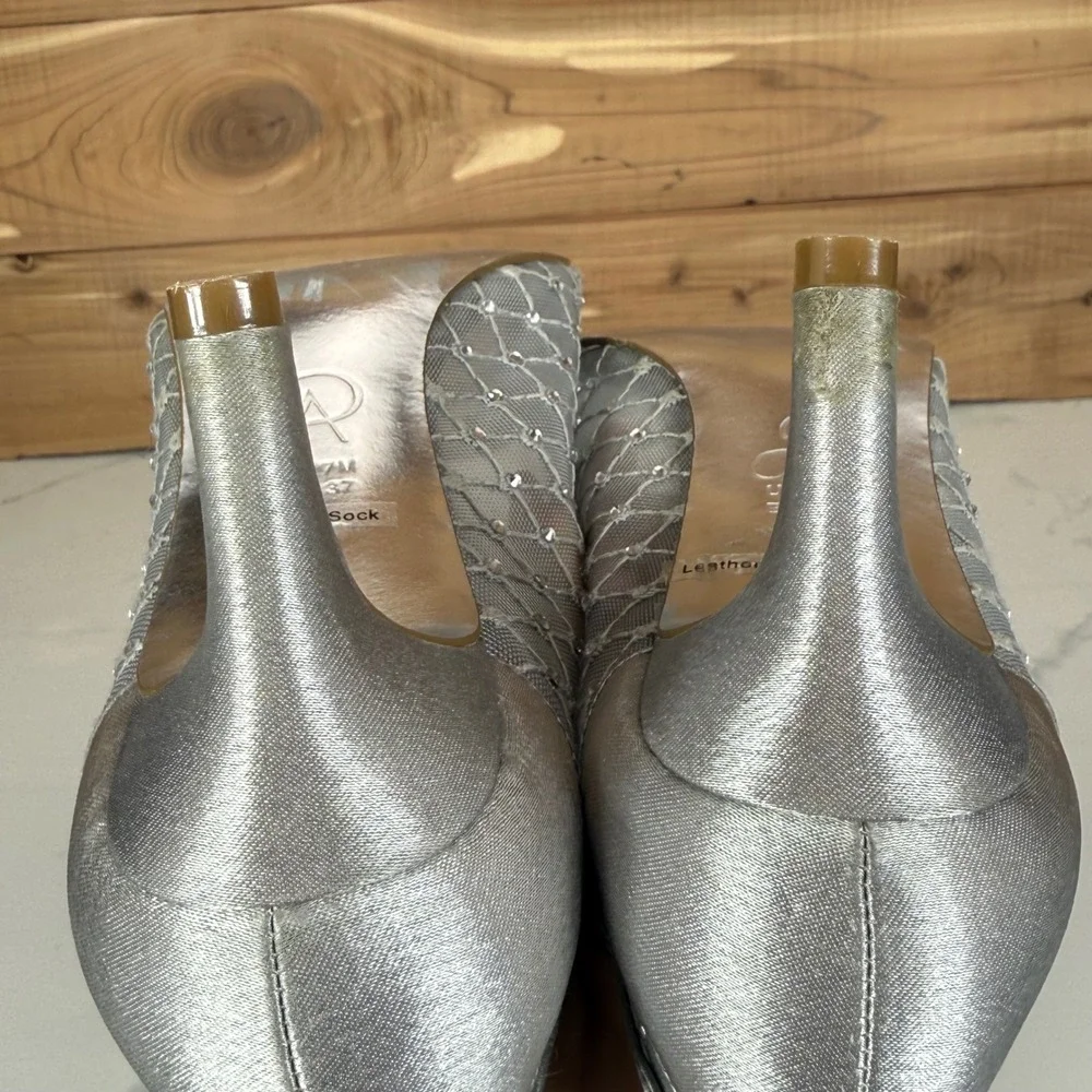 Adrianna Papell Jamie Silver Mesh Rhinestone Peep Toe Kitten Heel Womens 7 M